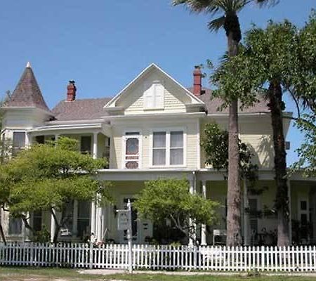 Angel Rose Bed And Breakfast ロックポート エクステリア 写真